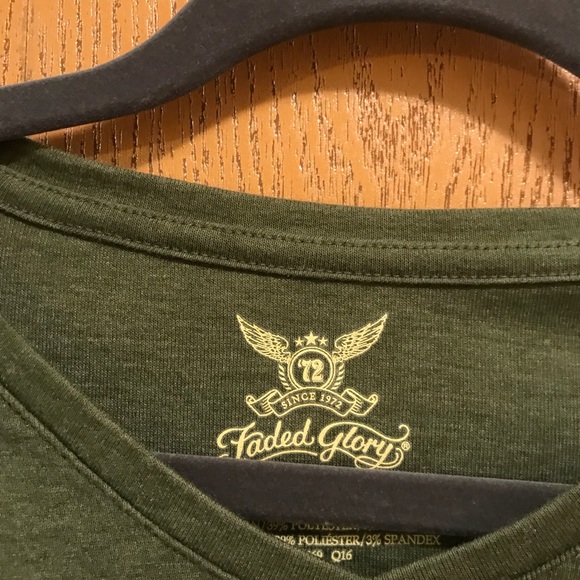 Green Long Sleeve Shirt - Picture 2 of 3